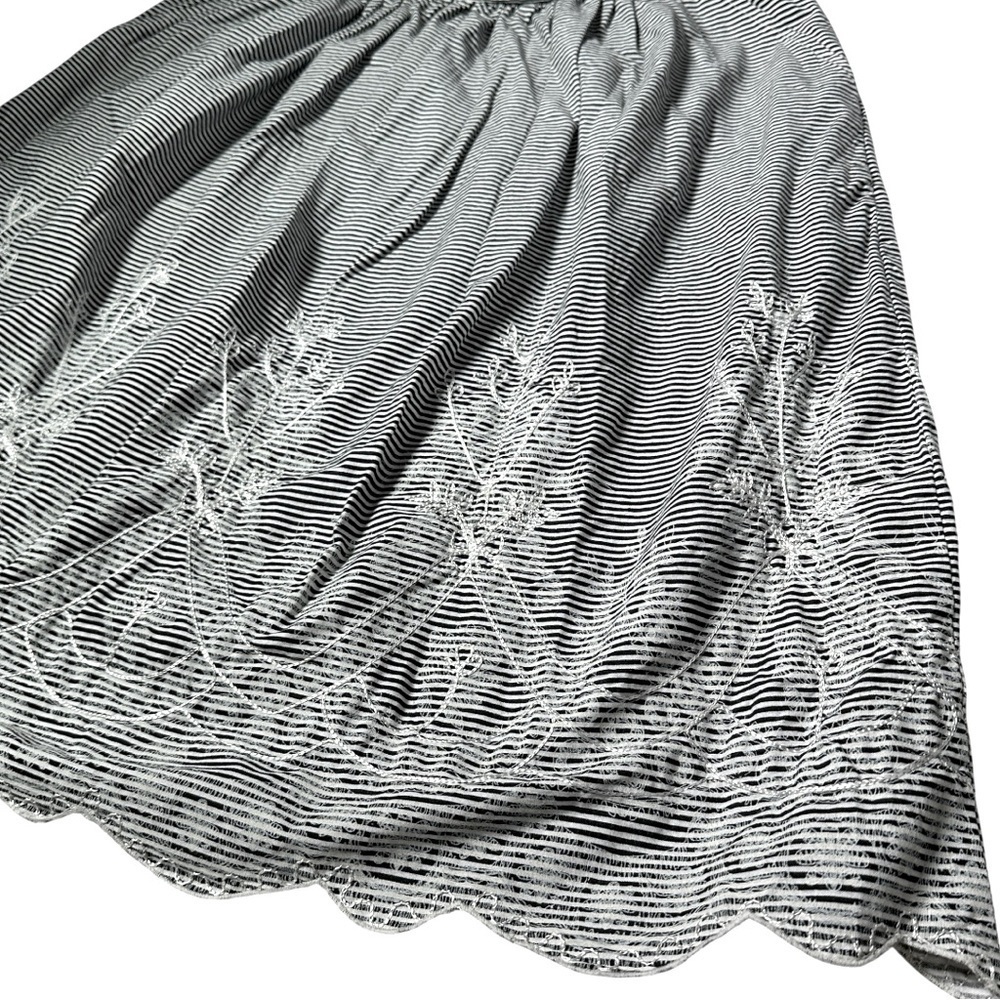 NY Collection Black White Striped Skirt w/ Embroidered Hem | Size 6 - Picture 5 of 15